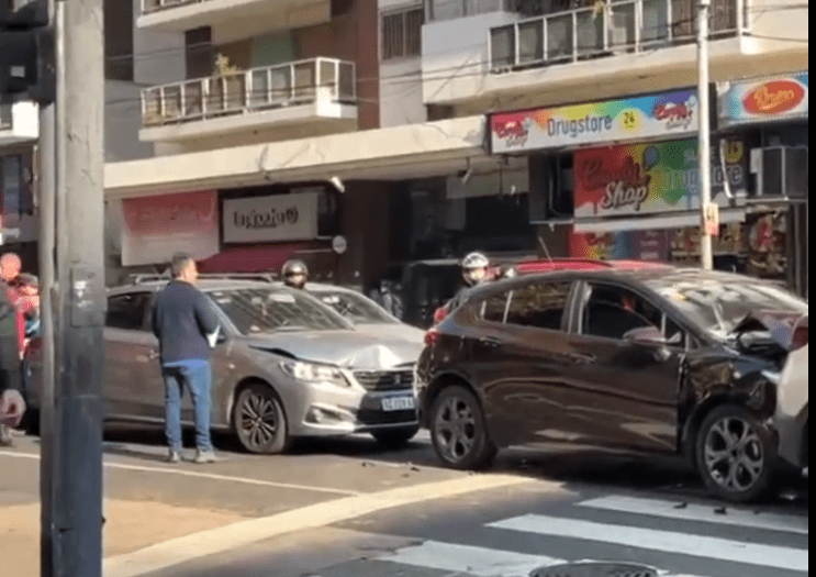 Tres personas resultaron heridas tras un choque múltiple en&nbsp;Flores