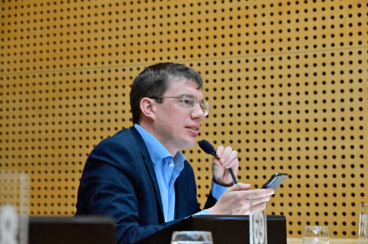 Gregorio Hernández Maqueda impulsó un proyecto para eliminar la paridad en las listas electorales